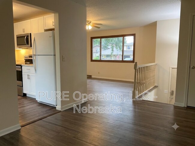 Building Photo - 15229 Y St