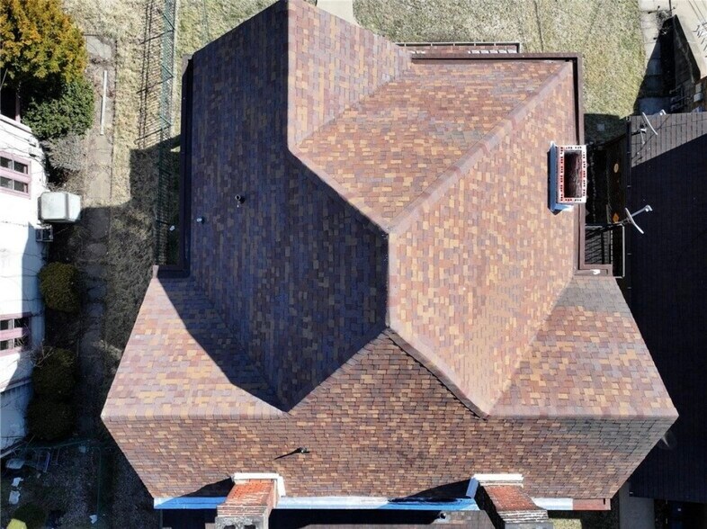 Building Photo - 225 Freeport Rd