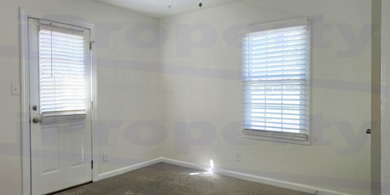 Building Photo - 106 Smith St