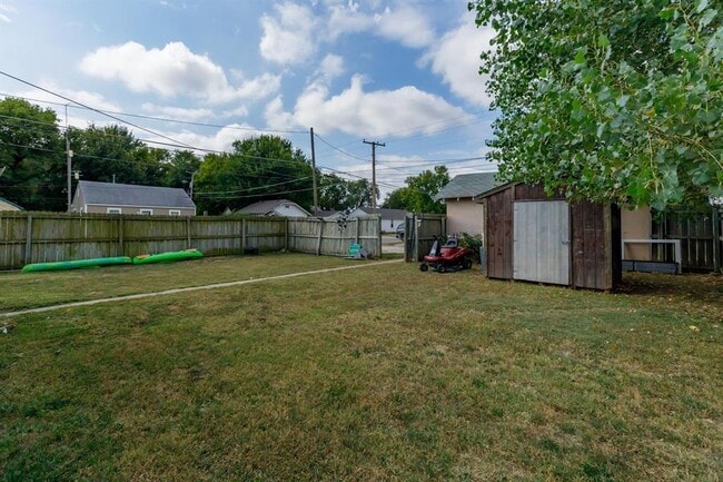 Building Photo - Cute 3BR Wellington bungalow