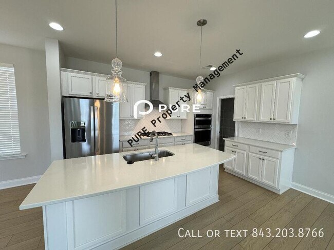 Building Photo - Beautiful 4 bed in Carnes Crossroads