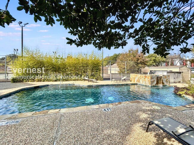 Building Photo - 5565 Preston Oaks Rd