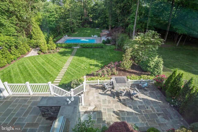 Building Photo - 5600 Brite Dr