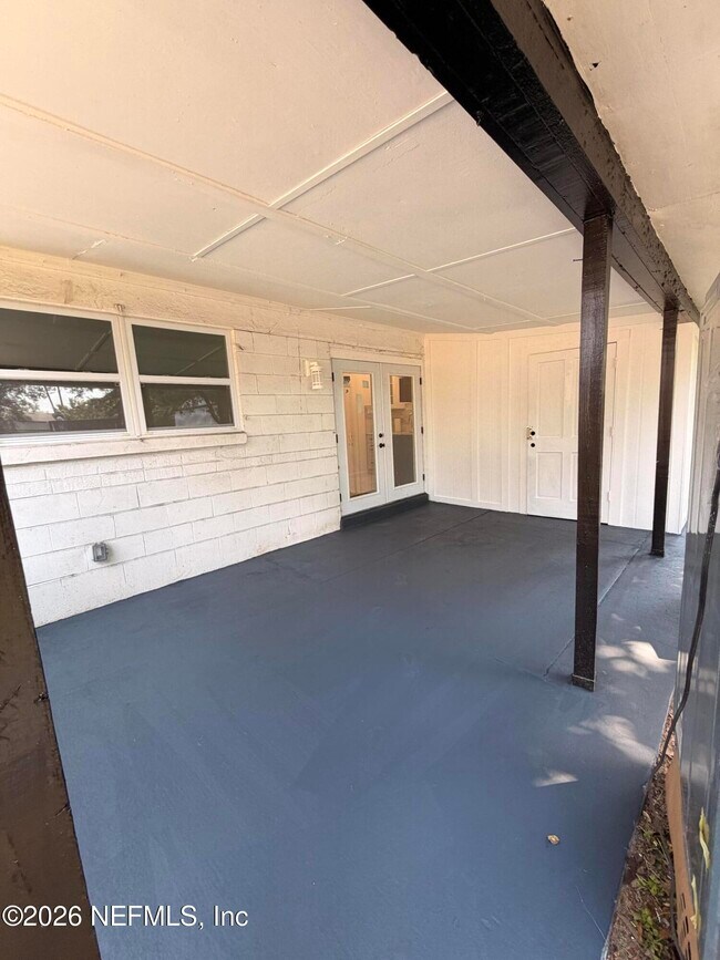 Building Photo - 7178 Karenita Dr