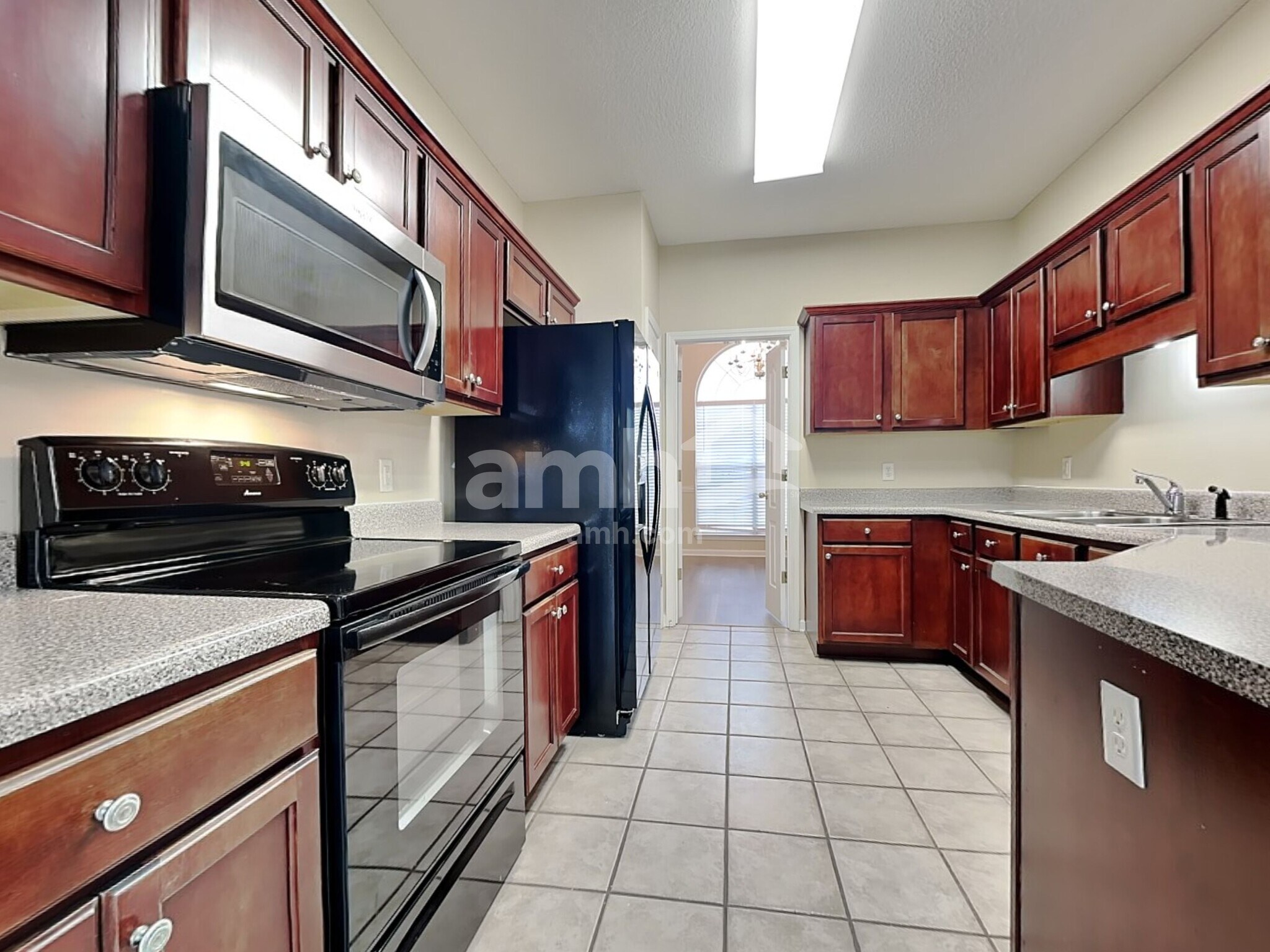 Building Photo - 10162 Lynham Dr