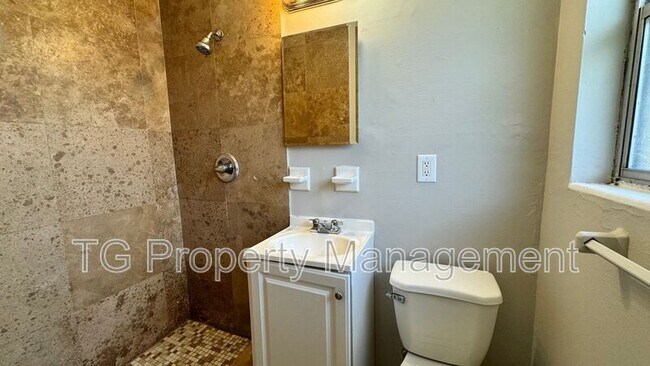 Building Photo - 6536 Anvers Blvd S