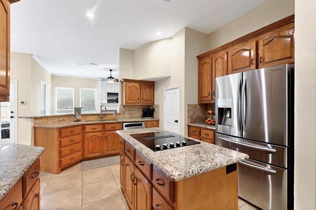 Building Photo - 6916 Arvida Dr