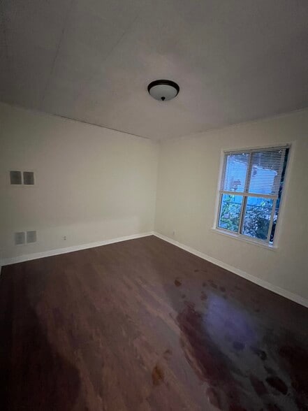 Building Photo - 541 Patterson Ave