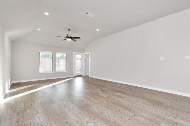 Building Photo - 2627 Border Cv Cir