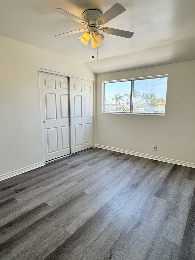 Building Photo - RENT SPECIAL!! $500 OFF SECOND MONTH RENT - Spacious 3 Bedroom 2 Bath Condo in Hawaiian Gardens