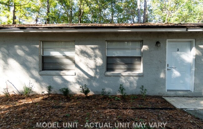 Building Photo - Updated 1BR/1BA Ortega Farms Apartment