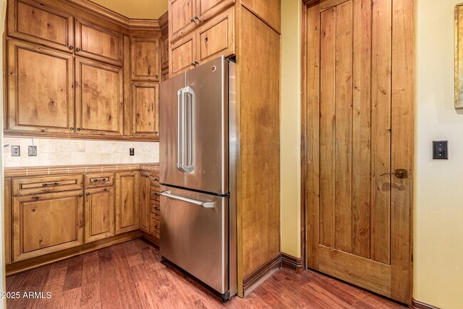 Building Photo - 1930 E Desert Willow Dr