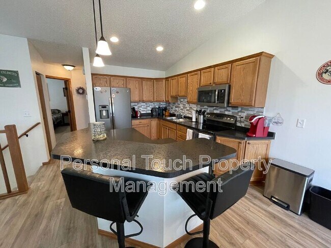 Building Photo - 2580 5th St W
