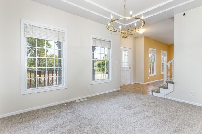 Building Photo - 2620 Camden Dr
