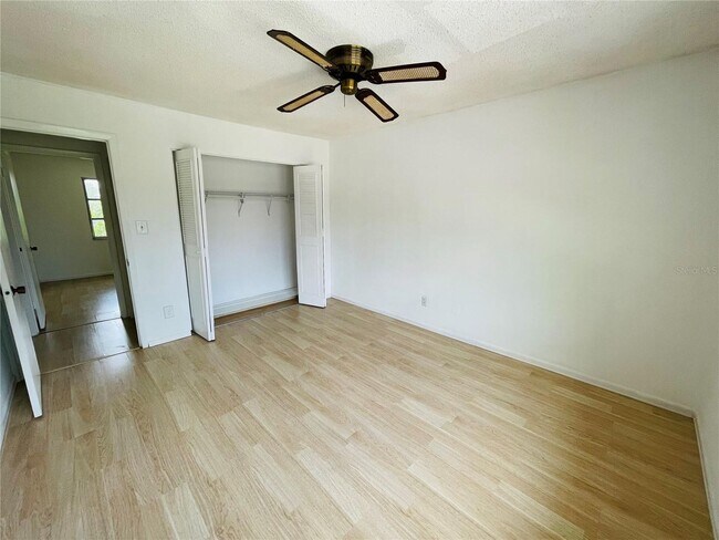 Building Photo - 3 Bedroom, 2.5 Bath home with upgraded kitchen, close to beaches, restaurants, and downtown!!