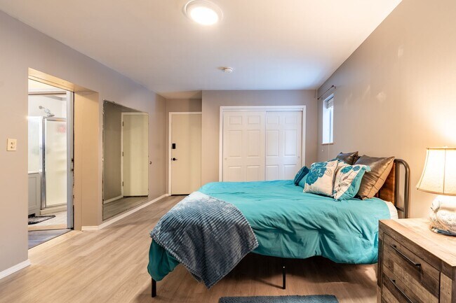Building Photo - Secluded 2 Bed, 1 Bath Home with Carport, Oil Heat included!