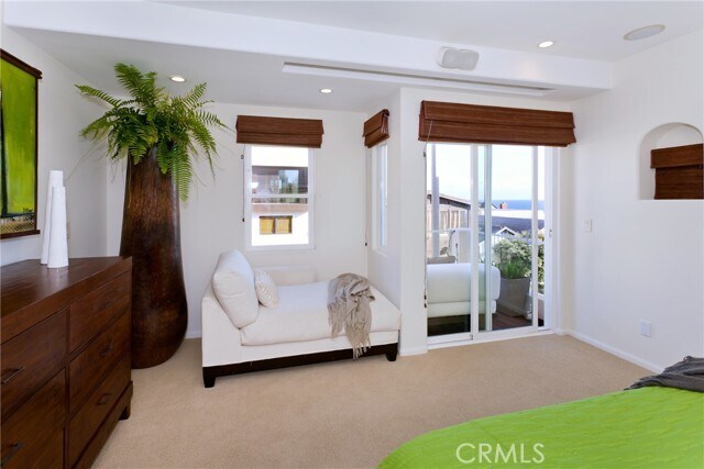 Building Photo - 3601 Manhattan Ave