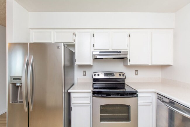 Building Photo - Spacious 3 Bed/ 2 Bath Home Nestled In Tranquil Setting in Spring Valley