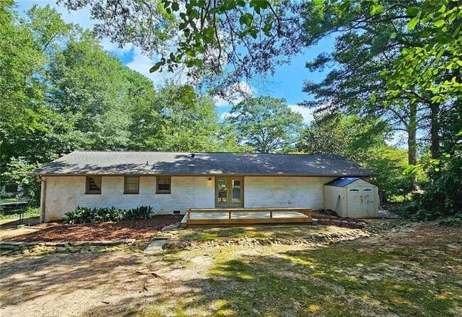 Building Photo - 194 Kenneth Dr