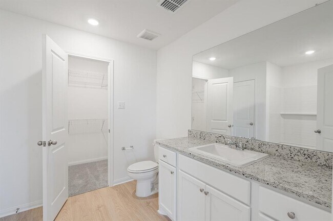 Building Photo - 104 Paria Ct