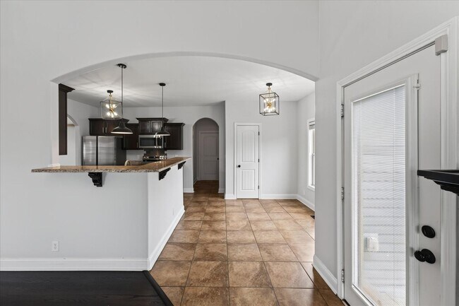 Building Photo - 3710 Windhaven Ct