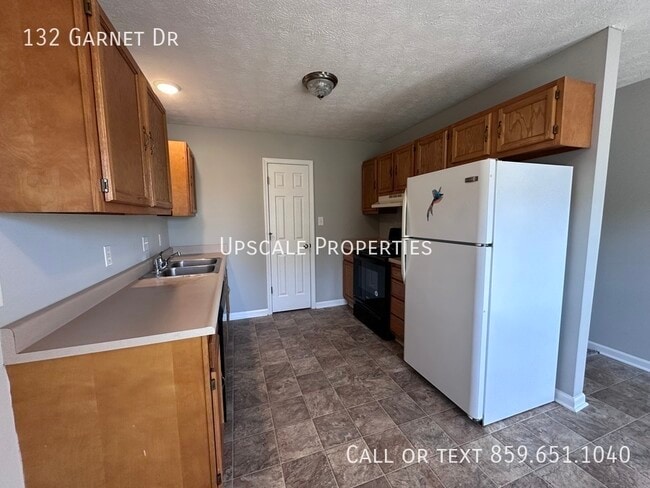 Building Photo - 132 Garnet Dr