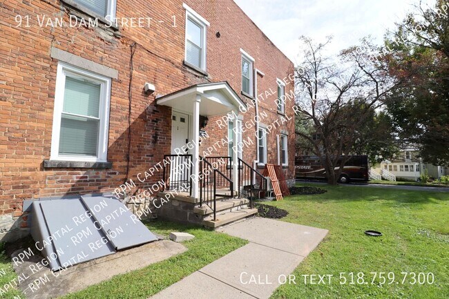 Building Photo - 91 Van Dam St
