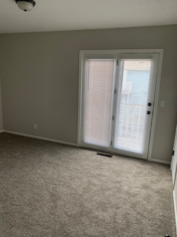 Building Photo - 6725 W Shade Ln