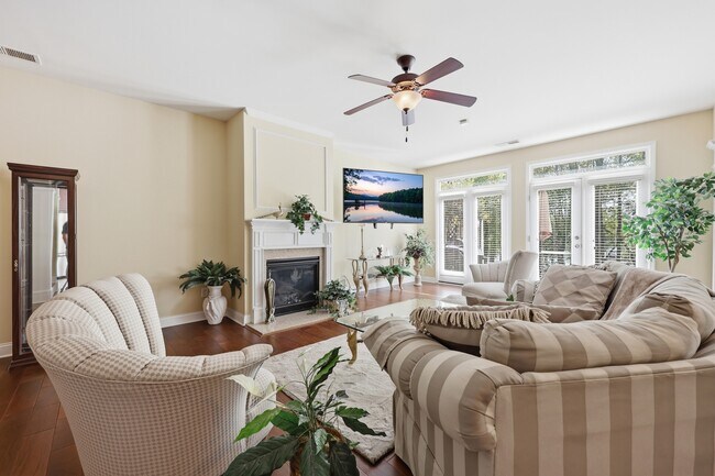 Building Photo - 4008 La Crema Dr