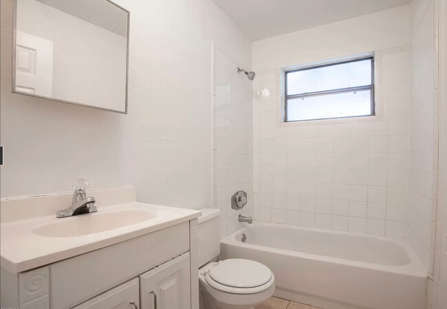 Building Photo - 2678 Ernest Street