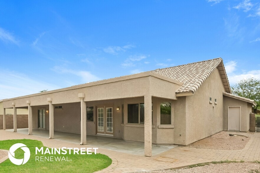 Building Photo - 10614 E Bridgeport St