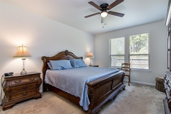 Building Photo - 9738 Birdsnest Ct