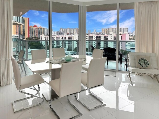 Building Photo - 250 Sunny Isles Blvd