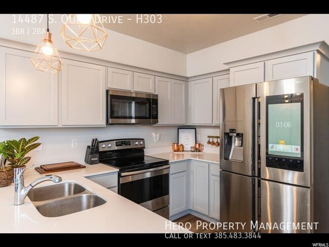 Building Photo - 14487 S Quill Dr