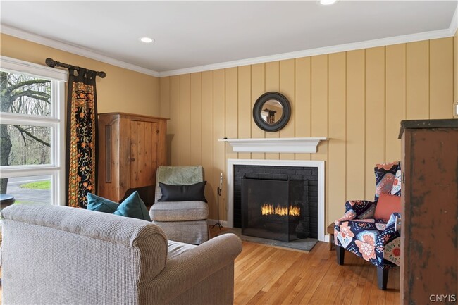 Building Photo - 3862 State St