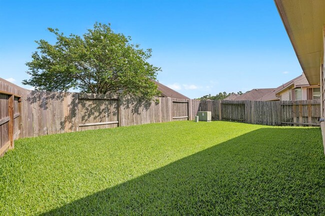 Building Photo - 13026 Davenport Hills Ln