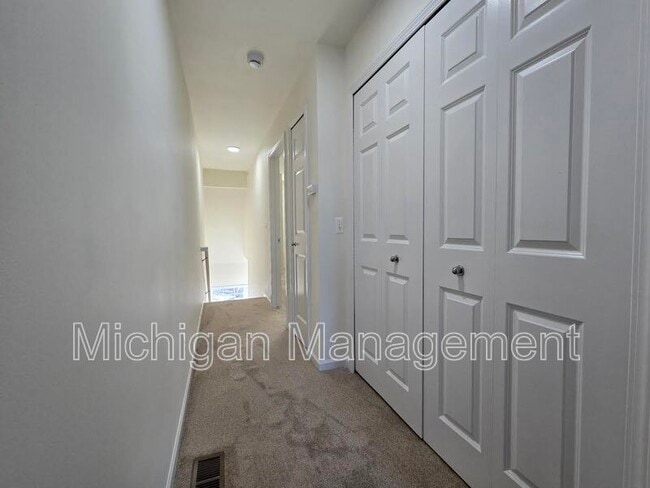 Building Photo - 2740 Barclay Way