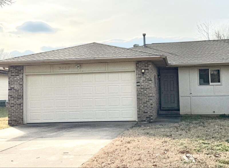 Building Photo - 3467 S Christy Ct