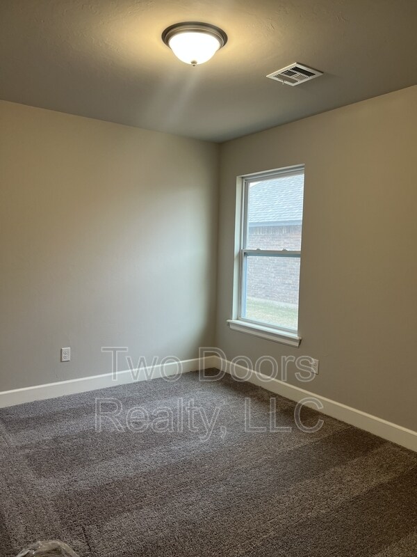 Building Photo - 13812 Klinsman Rd