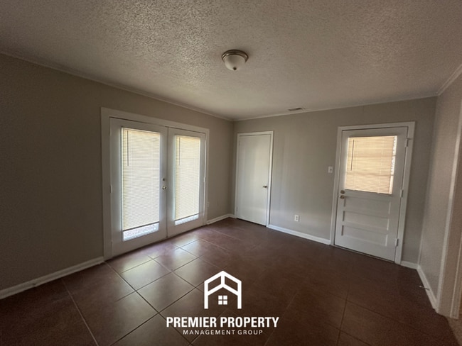 Building Photo - 5166 Rolling Fields Dr