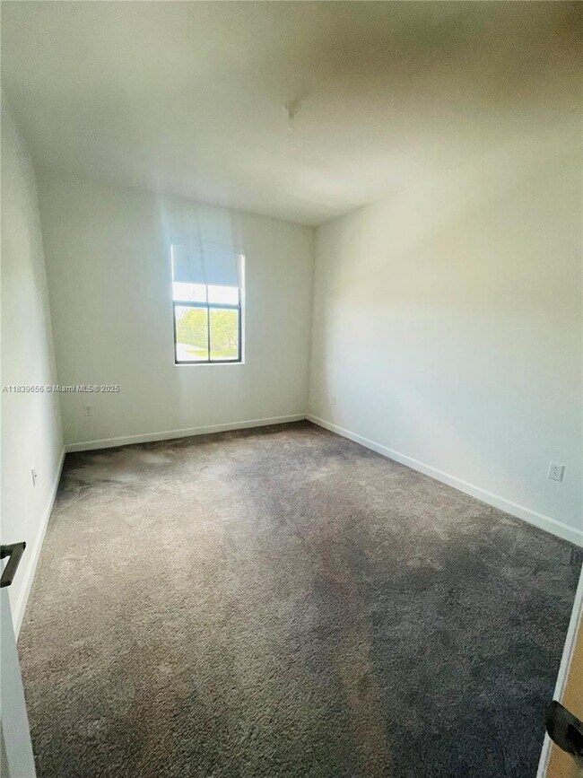 Building Photo - 28650 SW 131st Ct