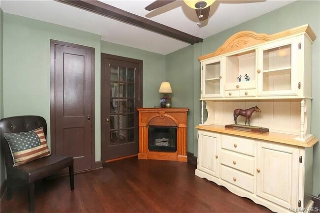 Building Photo - 12 Mamanasco Rd