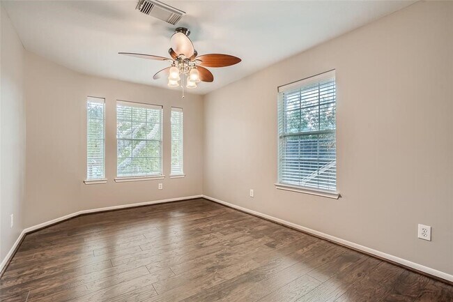 Building Photo - 3810 Breaker Ct