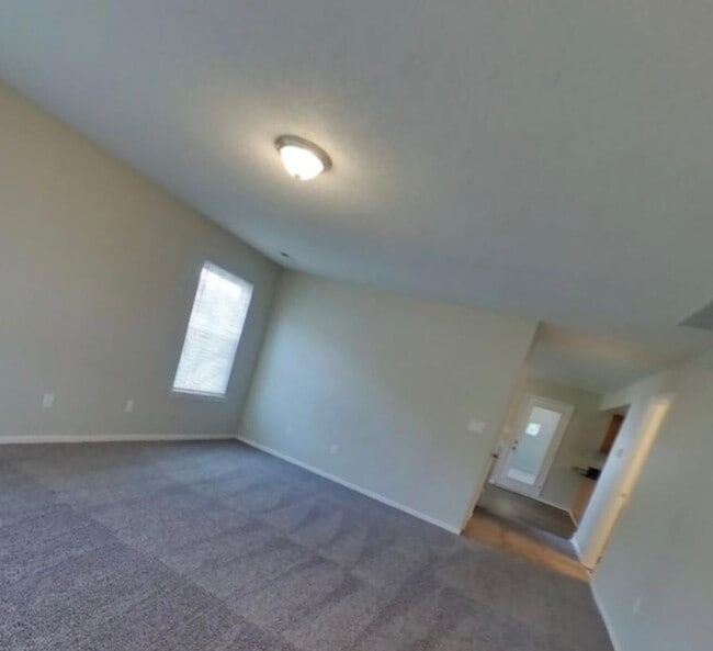 Building Photo - 1406 Thomas Dr