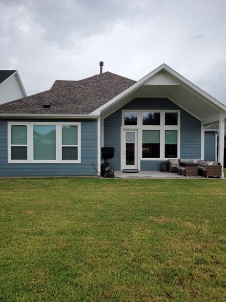 Building Photo - 8517 Campbell Dr