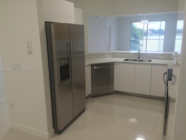 Building Photo - 10750 NW 66th St