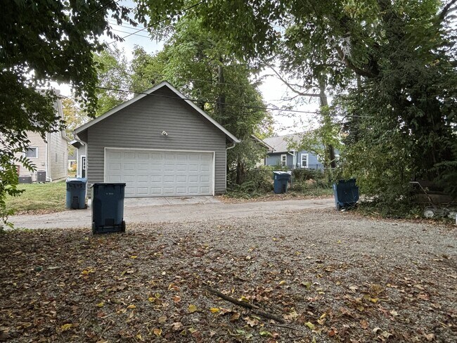 Building Photo - 4248 Graceland Ave