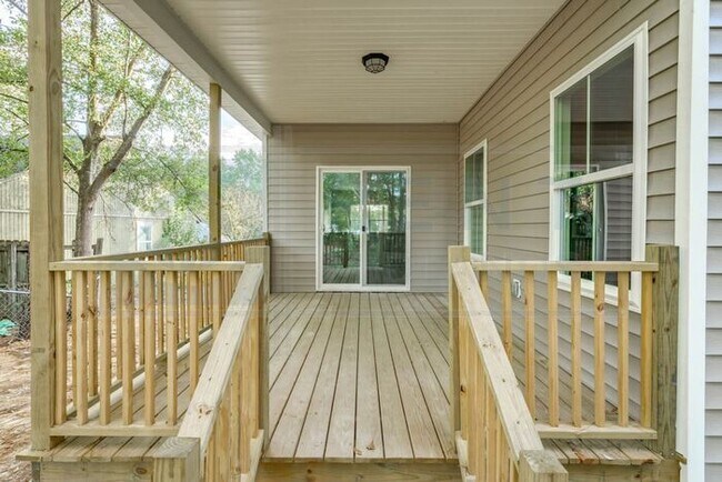 Building Photo - Newly built 3 bedroom, 2 bath Home