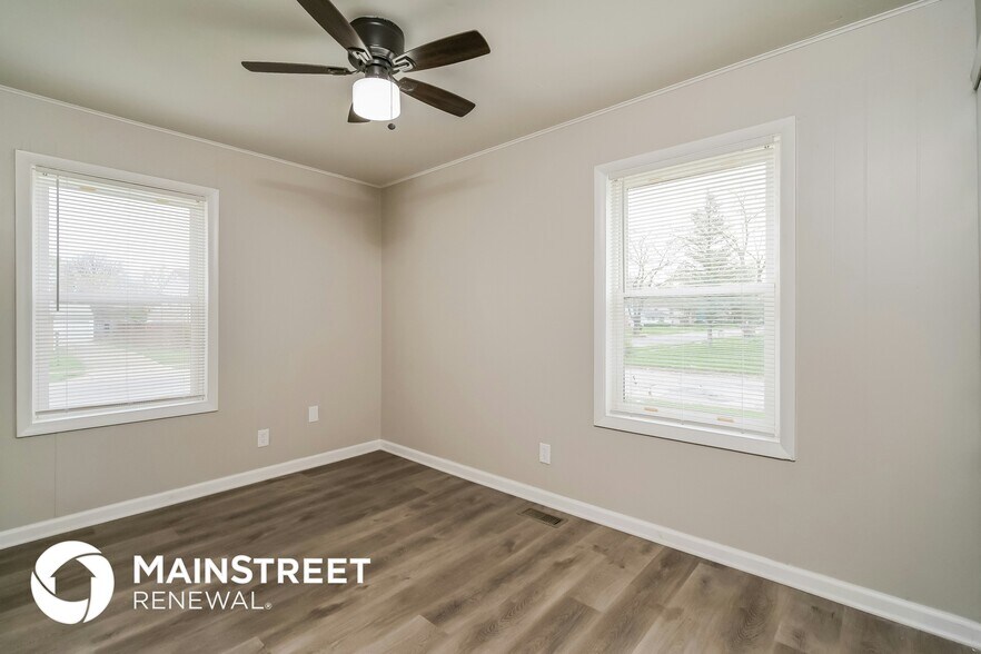 Building Photo - 8413 E 37th Pl