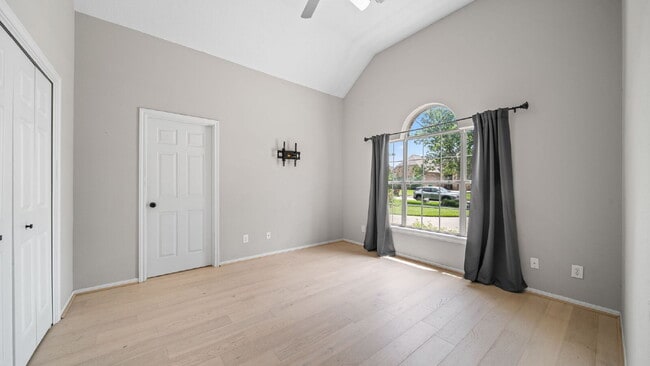 Building Photo - Experience the luxury of resort-style living in Bentwater, one of Lake Conroe’s premier gated com...